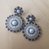 Oorbellen en sieradensetjes