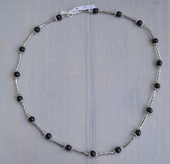 Zwarte zilveren glasparel ketting