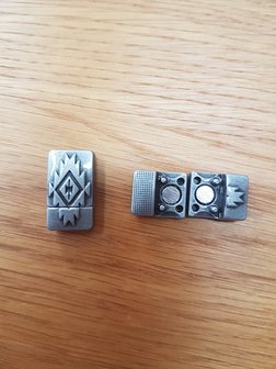 Black nikkel magneetsluiting armband 2x10mm