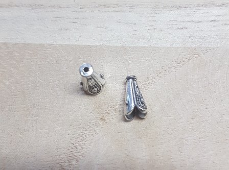 Metalen kralenkapje 7.5x12mm