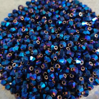 Konische glaskraal metallic blue 4mm