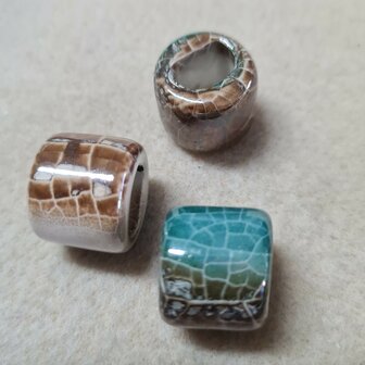 Keramieke kraal 16x14mm groen bruin gem&ecirc;leerd