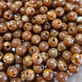 Kraal 6mm bruin gem&ecirc;leerd