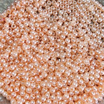 Hars kraal 3mm parelmoer champagne