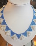 Handgemaakt collier van kleine Miyuki glaskraaltjes Handgemaakt collier van kleine Miyuki glaskraaltjes